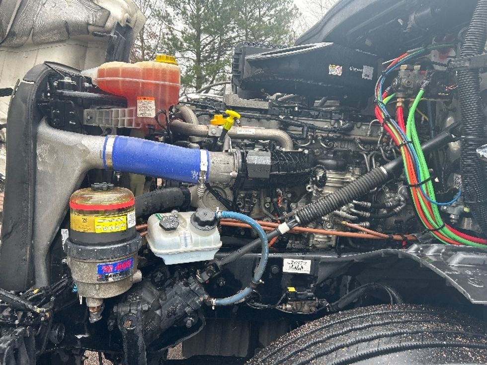 Day Cab Tractor-Heavy Duty Tractors-Freightliner-2020-T12664ST-Jackson-MS-326,012\n\t\tmiles-$ 54,500 - Image 16