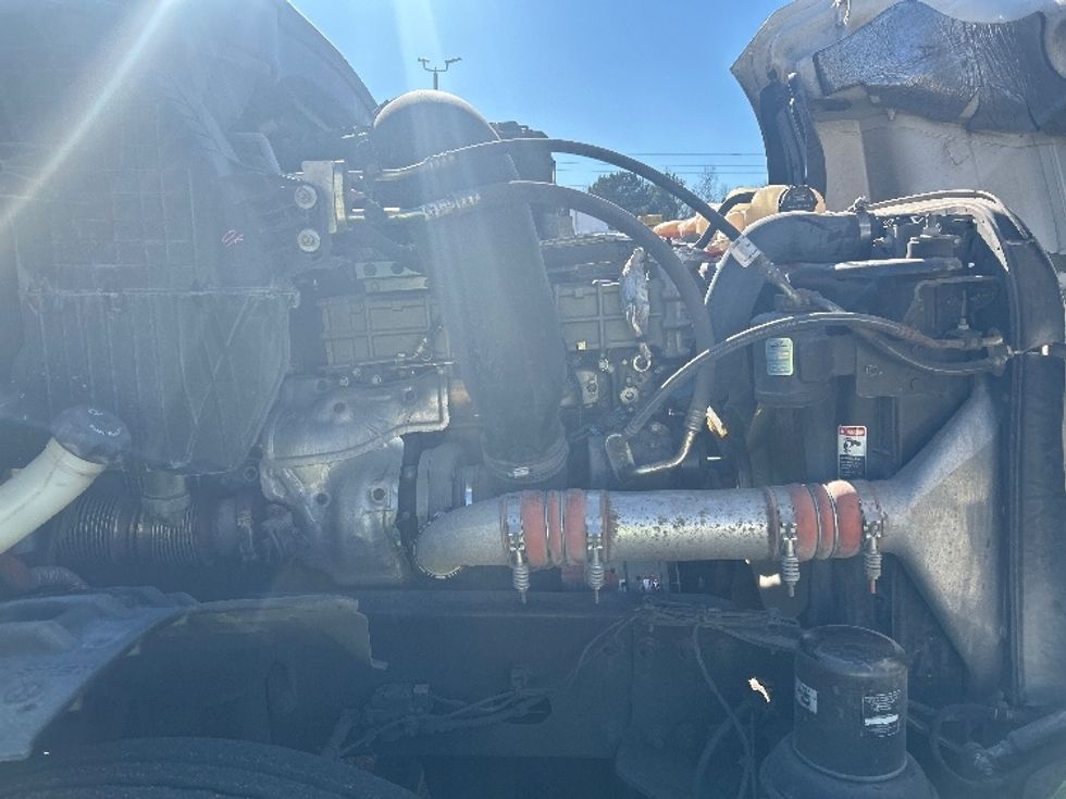 Day Cab Tractor-Heavy Duty Tractors-Freightliner-2020-T12664ST-Jackson-MS-372,911\n\t\tmiles-$ 53,000 - Image 15