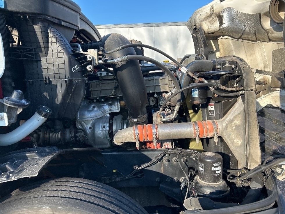 Day Cab Tractor-Heavy Duty Tractors-Freightliner-2020-T12664ST-Jackson-MS-378,822\n\t\tmiles-$ 51,500 - Image 15