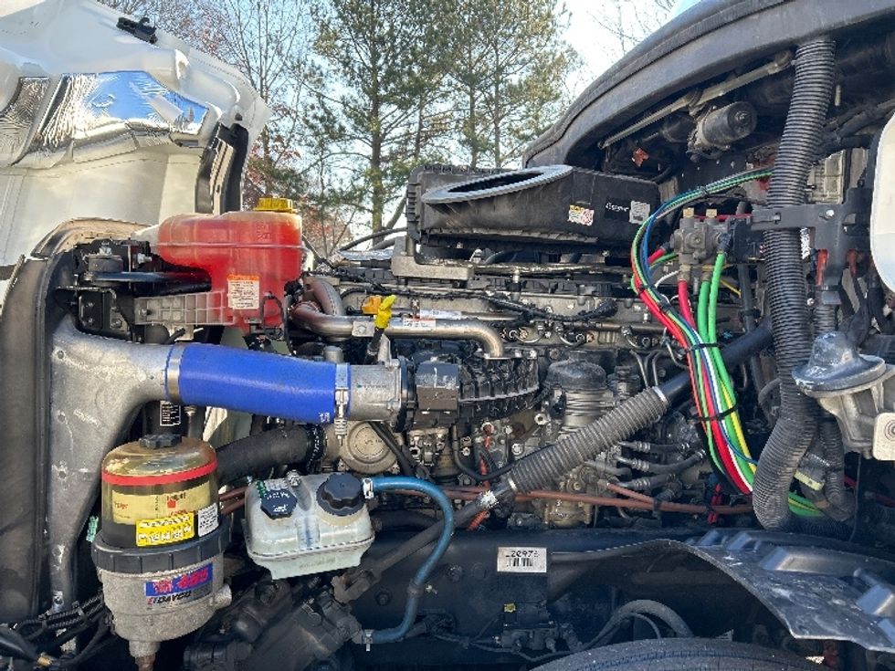 Day Cab Tractor-Heavy Duty Tractors-Freightliner-2020-T12664ST-Jackson-MS-439,427\n\t\tmiles-$ 48,250 - Image 16