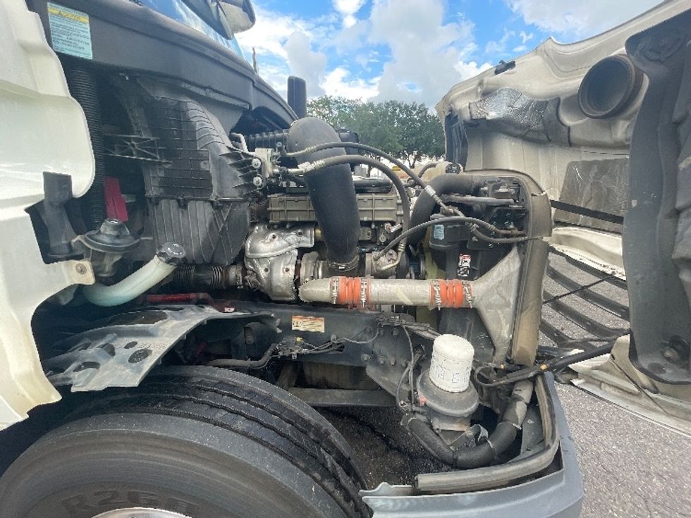 Day Cab Tractor-Heavy Duty Tractors-Freightliner-2020-T12664ST-Jacksonville-FL-424,016\n\t\tmiles-$ 54,250 - Image 15