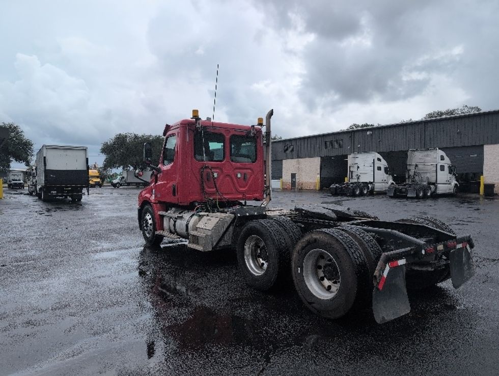 Day Cab Tractor-Heavy Duty Tractors-Freightliner-2020-T12664ST-Jacksonville-FL-446,821\n\t\tmiles-$ 50,250 - Image 5
