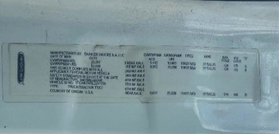 Day Cab Tractor-Heavy Duty Tractors-Freightliner-2020-T12664ST-Jessup-MD-258,755\n\t\tmiles-$ 58,000 - Image 18
