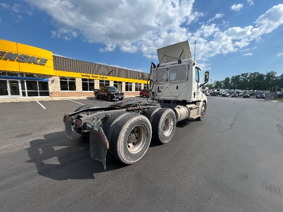 Day Cab Tractor-Heavy Duty Tractors-Freightliner-2020-T12664ST-Jessup-MD-258,755\n\t\tmiles-$ 58,000 - Image 7
