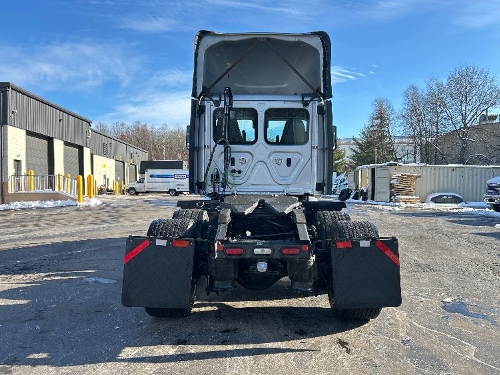 Day Cab Tractor-Heavy Duty Tractors-Freightliner-2020-T12664ST-Jessup-PA-436,373\n\t\tmiles-$ 43,000 - Image 6