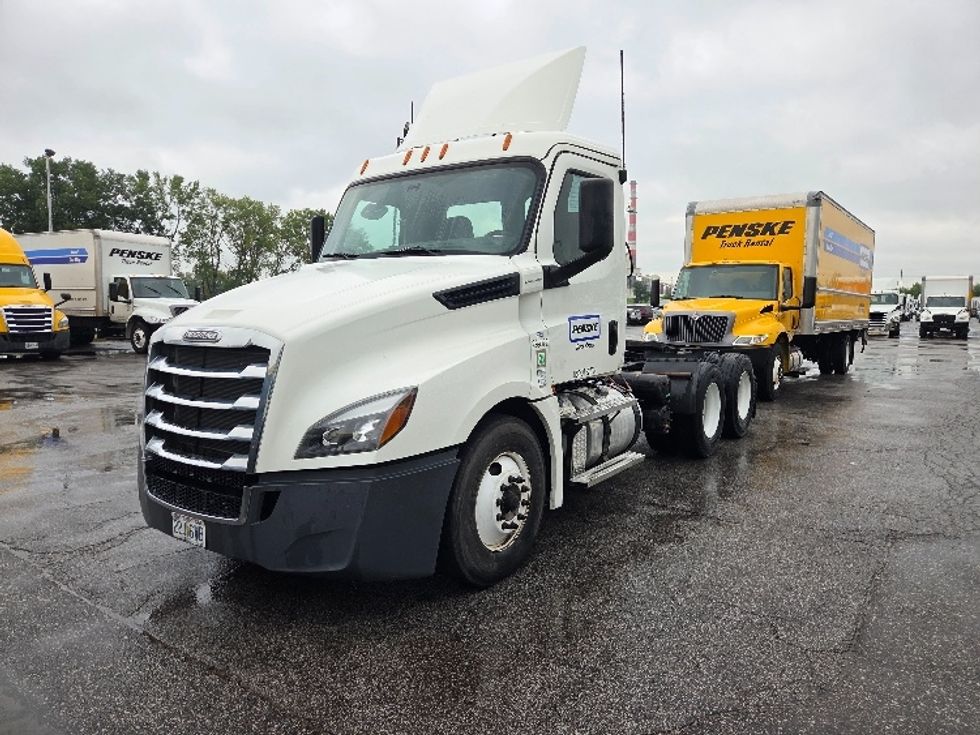 Day Cab Tractor-Heavy Duty Tractors-Freightliner-2020-T12664ST-Kansas City-MO-224,241\n\t\tmiles-$ 61,250 - Image 3