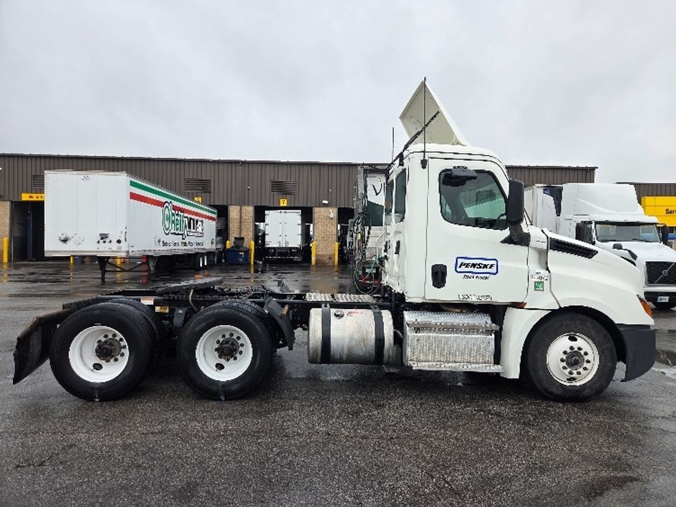 Day Cab Tractor-Heavy Duty Tractors-Freightliner-2020-T12664ST-Kansas City-MO-224,241\n\t\tmiles-$ 61,250 - Image 8