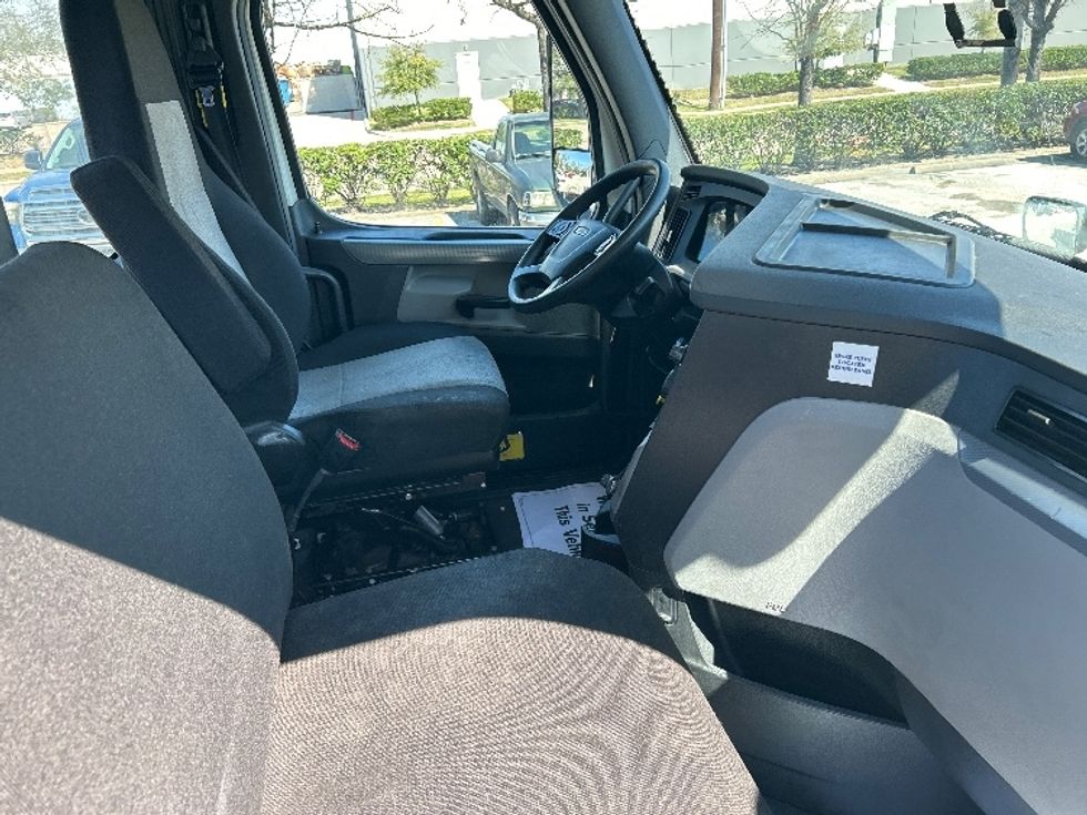 Day Cab Tractor-Heavy Duty Tractors-Freightliner-2020-T12664ST-Katy-TX-326,219\n\t\tmiles-$ 56,000 - Image 14