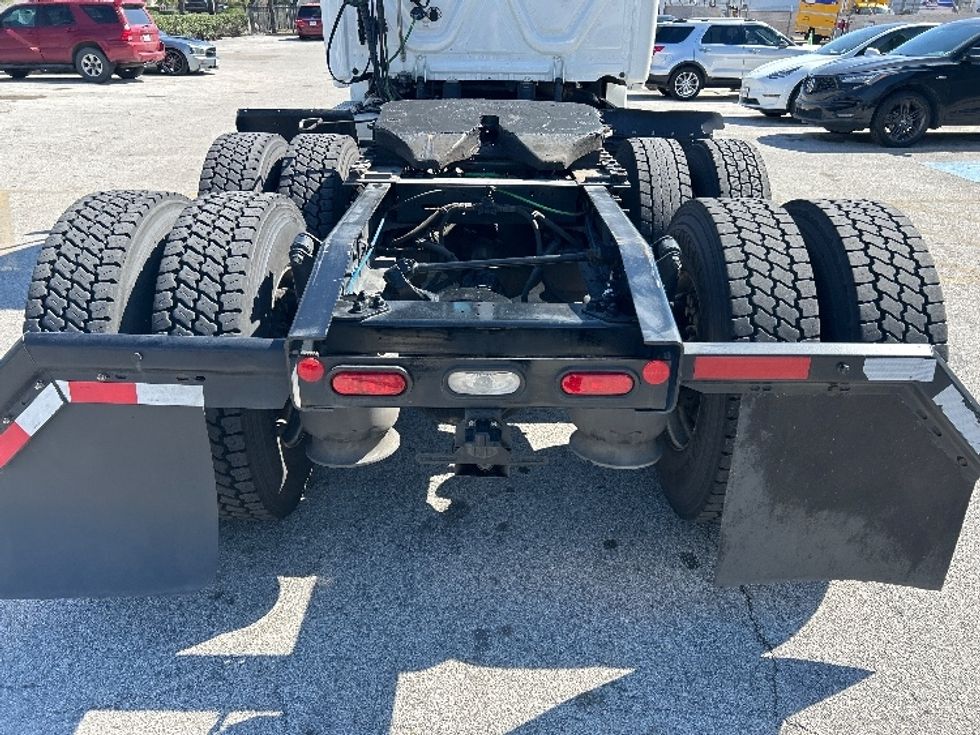 Day Cab Tractor-Heavy Duty Tractors-Freightliner-2020-T12664ST-Katy-TX-326,219\n\t\tmiles-$ 56,000 - Image 6