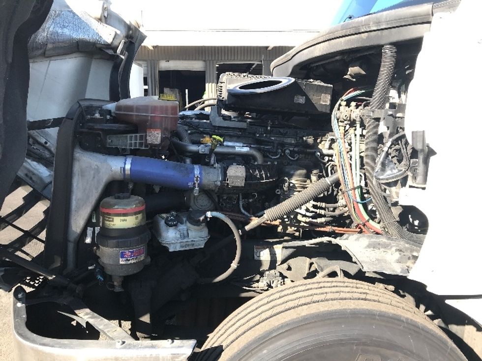 Day Cab Tractor-Heavy Duty Tractors-Freightliner-2020-T12664ST-Kearny-NJ-325,627\n\t\tmiles-$ 68,000 - Image 16