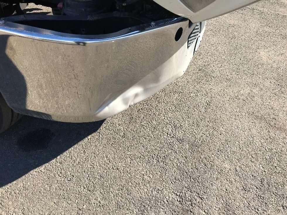 Day Cab Tractor-Heavy Duty Tractors-Freightliner-2020-T12664ST-Kearny-NJ-325,627\n\t\tmiles-$ 68,000 - Image 18