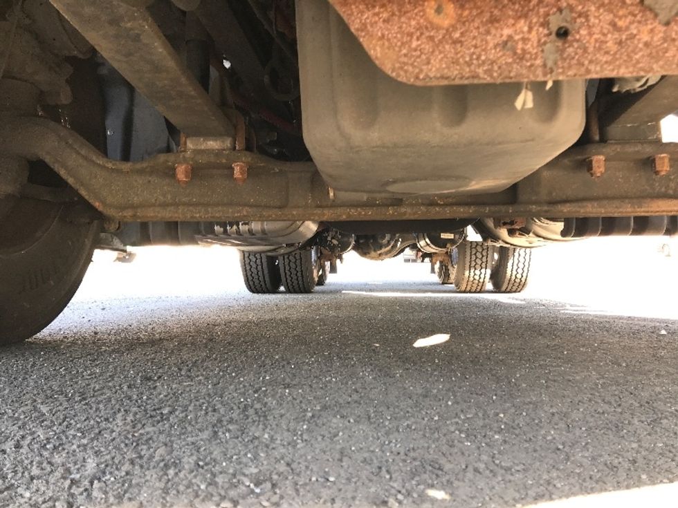 Day Cab Tractor-Heavy Duty Tractors-Freightliner-2020-T12664ST-Kearny-NJ-325,627\n\t\tmiles-$ 68,000 - Image 19