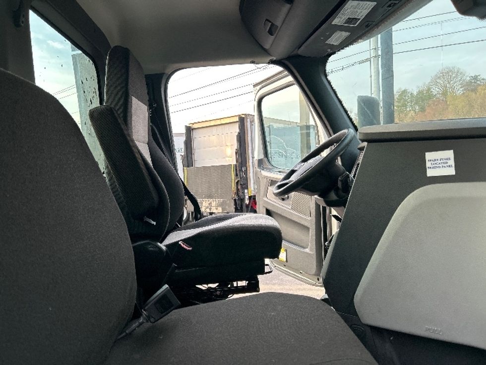 Day Cab Tractor-Heavy Duty Tractors-Freightliner-2020-T12664ST-Knoxville-TN-741,164\n\t\tmiles-$ 27,250 - Image 14