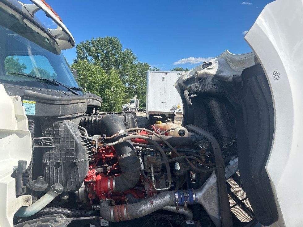 Day Cab Tractor-Heavy Duty Tractors-Freightliner-2020-T12664ST-La Porte-IN-375,978\n\t\tmiles-$ 51,000 - Image 15