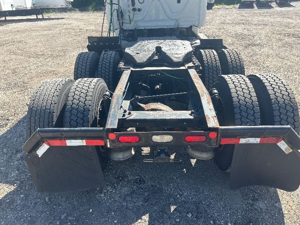 Day Cab Tractor-Heavy Duty Tractors-Freightliner-2020-T12664ST-La Porte-IN-375,978\n\t\tmiles-$ 51,000 - Image 6