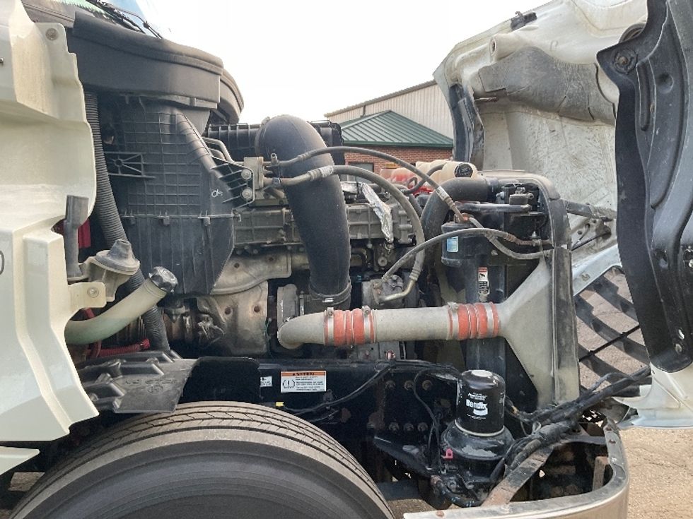 Day Cab Tractor-Heavy Duty Tractors-Freightliner-2020-T12664ST-La Porte-IN-418,756\n\t\tmiles-$ 48,500 - Image 15