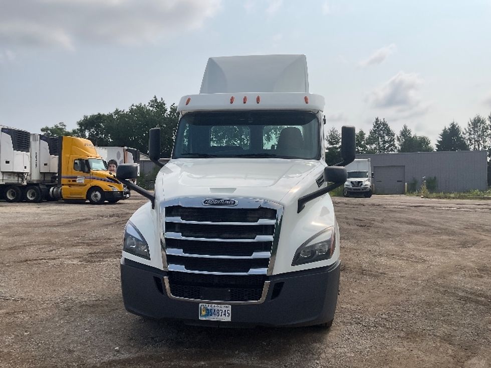 Day Cab Tractor-Heavy Duty Tractors-Freightliner-2020-T12664ST-La Porte-IN-456,001\n\t\tmiles-$ 46,750 - Image 2