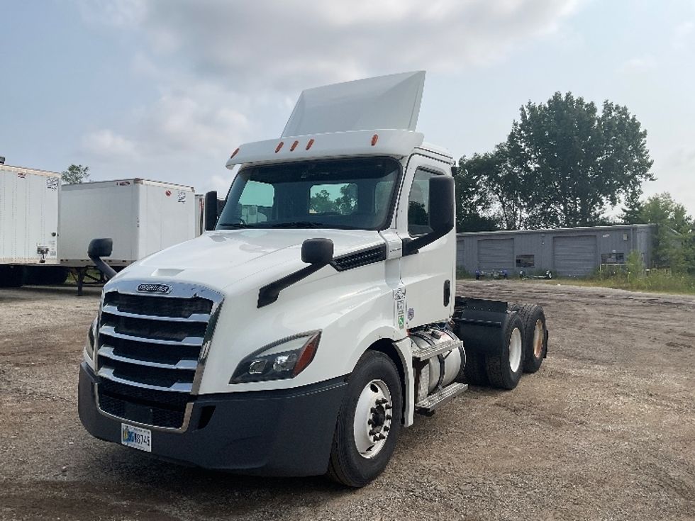 Day Cab Tractor-Heavy Duty Tractors-Freightliner-2020-T12664ST-La Porte-IN-456,001\n\t\tmiles-$ 46,750 - Image 3
