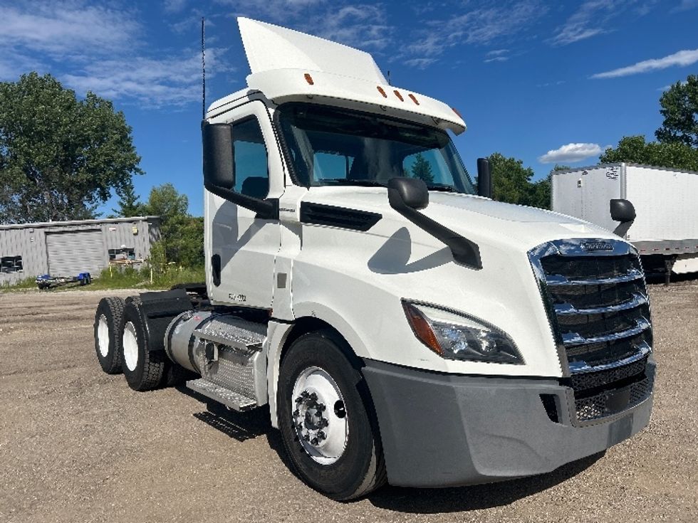 Day Cab Tractor-Heavy Duty Tractors-Freightliner-2020-T12664ST-La Porte-IN-468,715\n\t\tmiles-$ 46,000 - Image 1