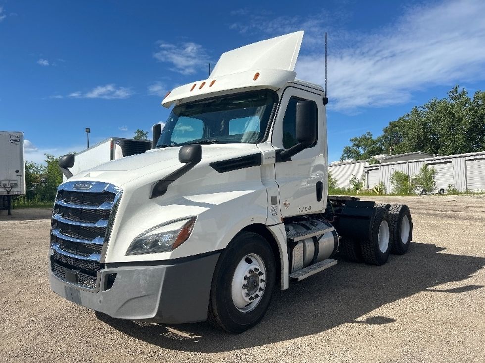 Day Cab Tractor-Heavy Duty Tractors-Freightliner-2020-T12664ST-La Porte-IN-468,715\n\t\tmiles-$ 46,000 - Image 3