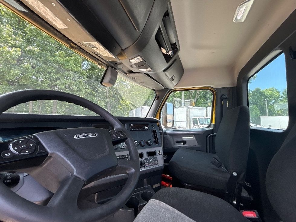 Day Cab Tractor-Heavy Duty Tractors-Freightliner-2020-T12664ST-La Porte-IN-469,595\n\t\tmiles-$ 41,500 - Image 10
