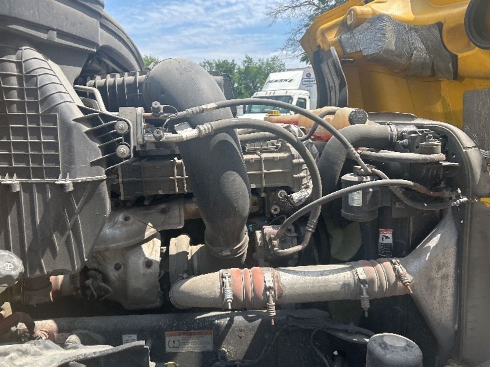 Day Cab Tractor-Heavy Duty Tractors-Freightliner-2020-T12664ST-La Porte-IN-469,595\n\t\tmiles-$ 41,500 - Image 15