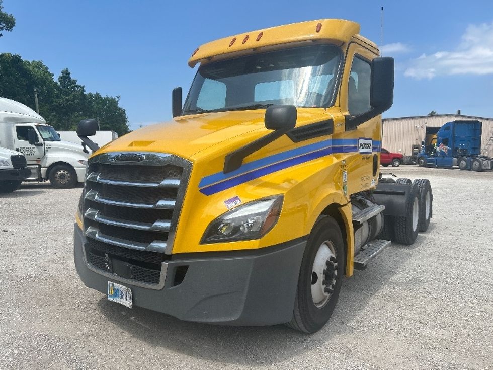 Day Cab Tractor-Heavy Duty Tractors-Freightliner-2020-T12664ST-La Porte-IN-469,595\n\t\tmiles-$ 41,500 - Image 3