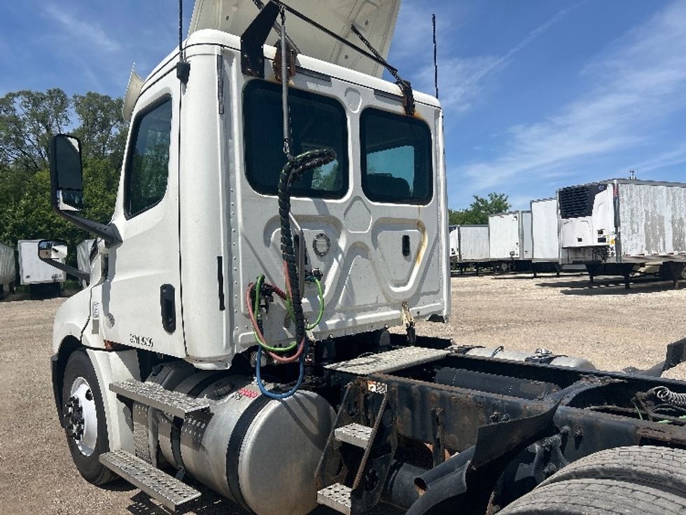Day Cab Tractor-Heavy Duty Tractors-Freightliner-2020-T12664ST-La Porte-IN-545,944\n\t\tmiles-$ 36,500 - Image 17