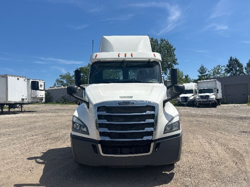 Day Cab Tractor-Heavy Duty Tractors-Freightliner-2020-T12664ST-La Porte-IN-545,944\n\t\tmiles-$ 36,500 - Image 2