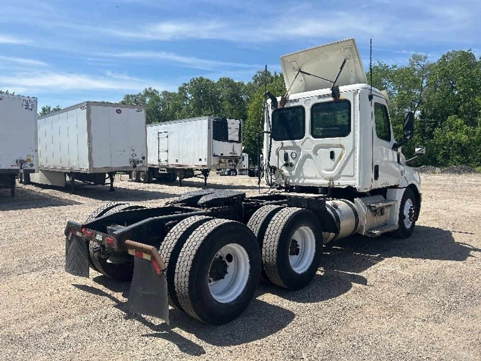 Day Cab Tractor-Heavy Duty Tractors-Freightliner-2020-T12664ST-La Porte-IN-545,944\n\t\tmiles-$ 36,500 - Image 7