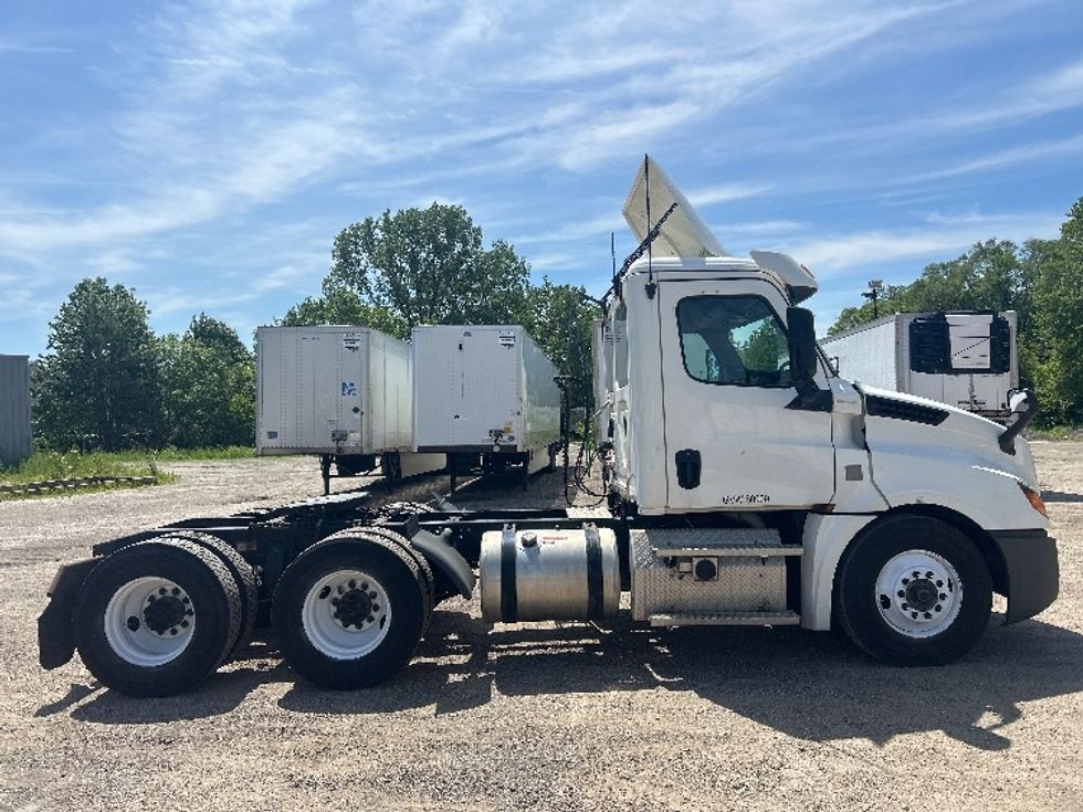 Day Cab Tractor-Heavy Duty Tractors-Freightliner-2020-T12664ST-La Porte-IN-545,944\n\t\tmiles-$ 36,500 - Image 8