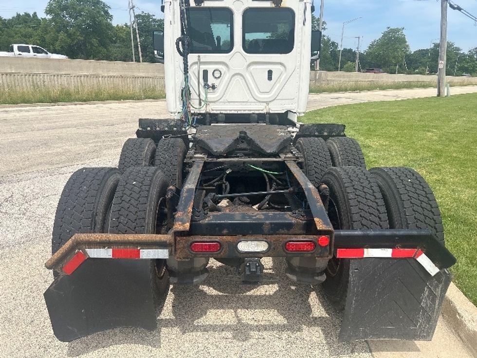 Day Cab Tractor-Heavy Duty Tractors-Freightliner-2020-T12664ST-La Porte-IN-555,555\n\t\tmiles-$ 38,500 - Image 6