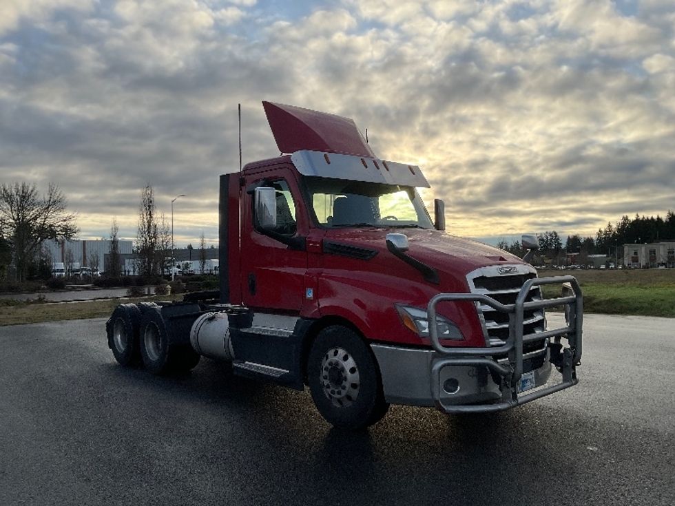 Day Cab Tractor-Heavy Duty Tractors-Freightliner-2020-T12664ST-Lacey-WA-412,166\n\t\tmiles-$ 51,250 - Image 1