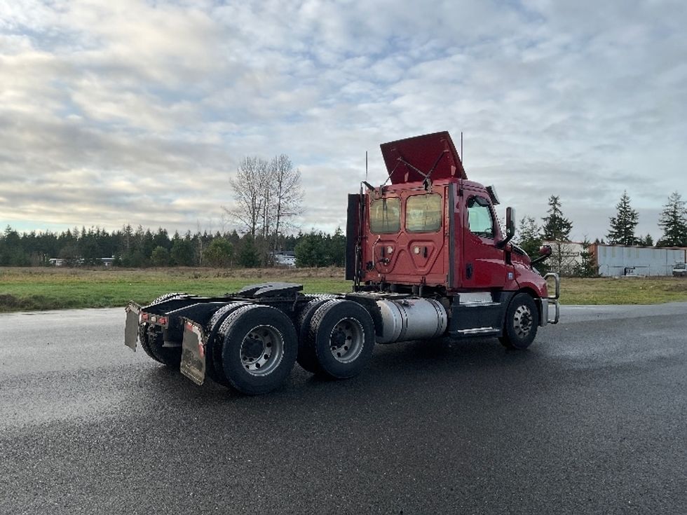 Day Cab Tractor-Heavy Duty Tractors-Freightliner-2020-T12664ST-Lacey-WA-412,166\n\t\tmiles-$ 51,250 - Image 7
