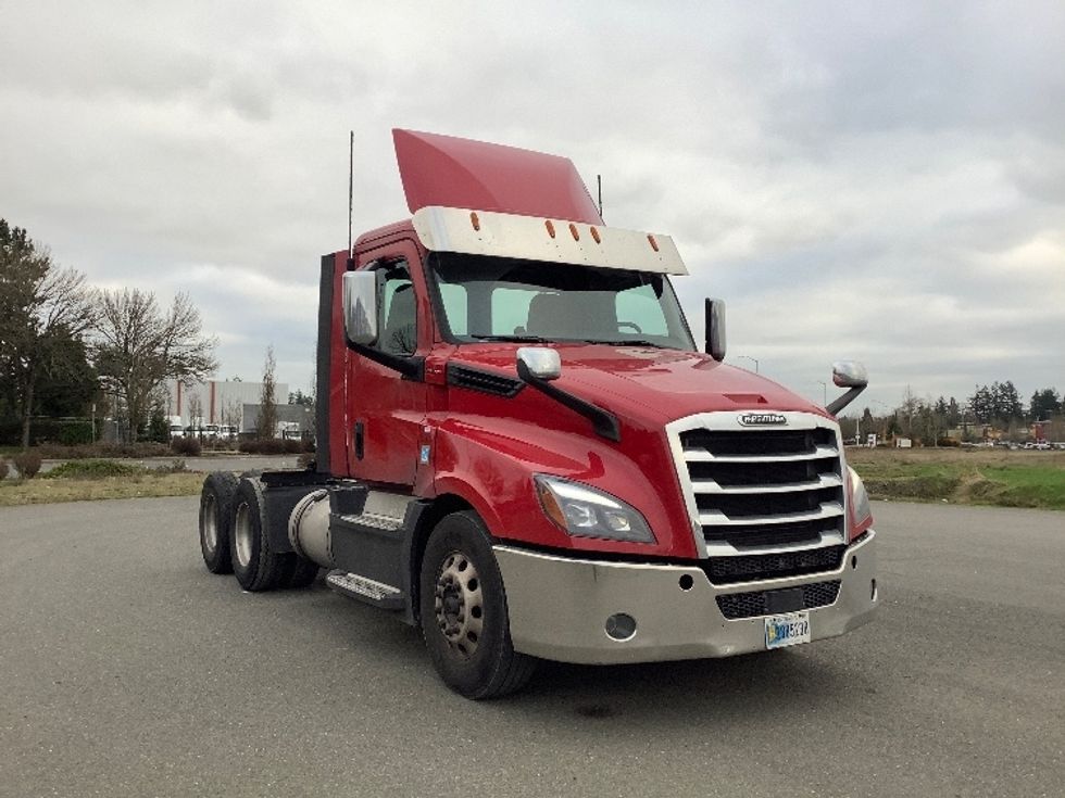 Day Cab Tractor-Heavy Duty Tractors-Freightliner-2020-T12664ST-Lacey-WA-415,049\n\t\tmiles-$ 50,250 - Image 1