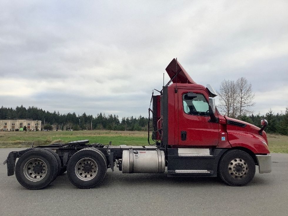 Day Cab Tractor-Heavy Duty Tractors-Freightliner-2020-T12664ST-Lacey-WA-415,049\n\t\tmiles-$ 50,250 - Image 8