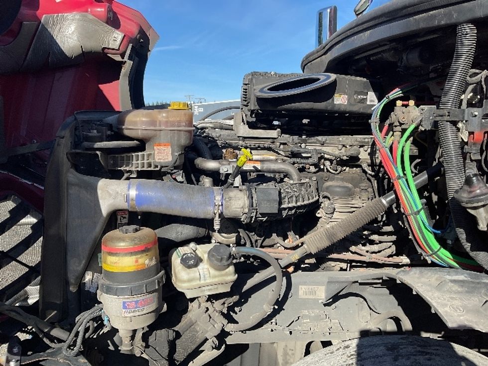 Day Cab Tractor-Heavy Duty Tractors-Freightliner-2020-T12664ST-Lacey-WA-451,610\n\t\tmiles-$ 48,000 - Image 16