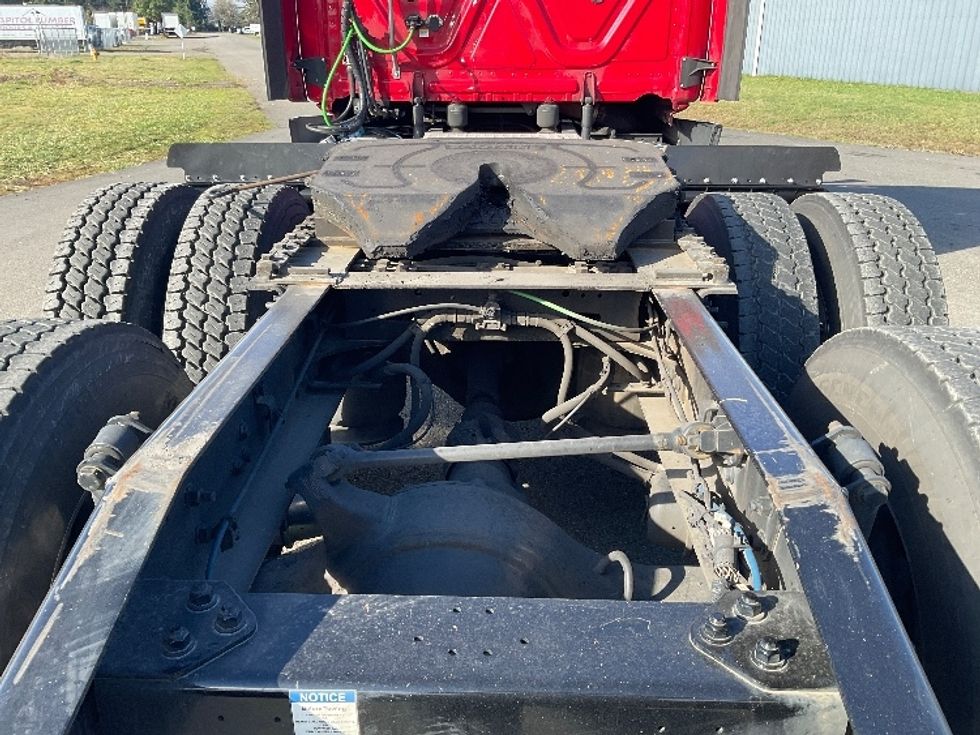Day Cab Tractor-Heavy Duty Tractors-Freightliner-2020-T12664ST-Lacey-WA-451,610\n\t\tmiles-$ 48,000 - Image 6