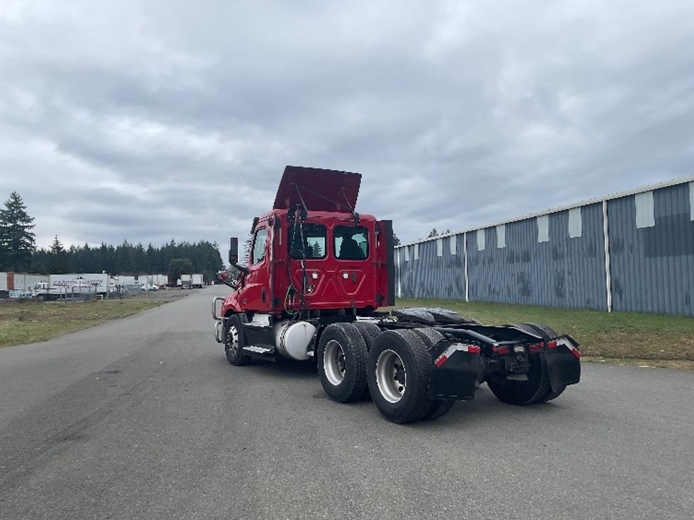 Day Cab Tractor-Heavy Duty Tractors-Freightliner-2020-T12664ST-Lacey-WA-457,246\n\t\tmiles-$ 47,750 - Image 5