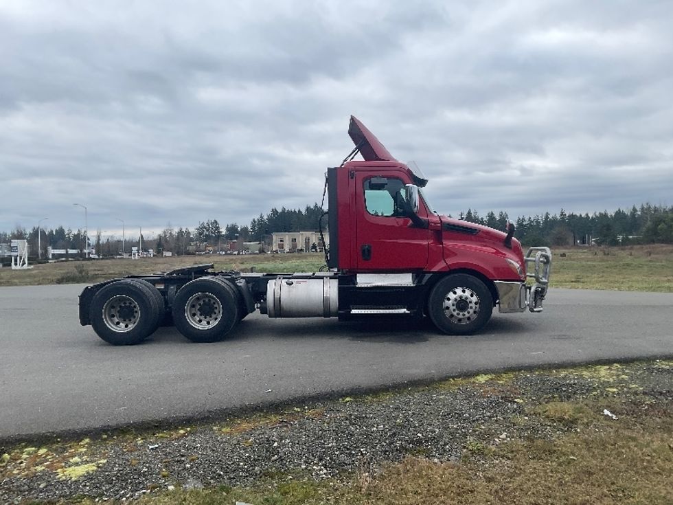 Day Cab Tractor-Heavy Duty Tractors-Freightliner-2020-T12664ST-Lacey-WA-457,246\n\t\tmiles-$ 47,750 - Image 8