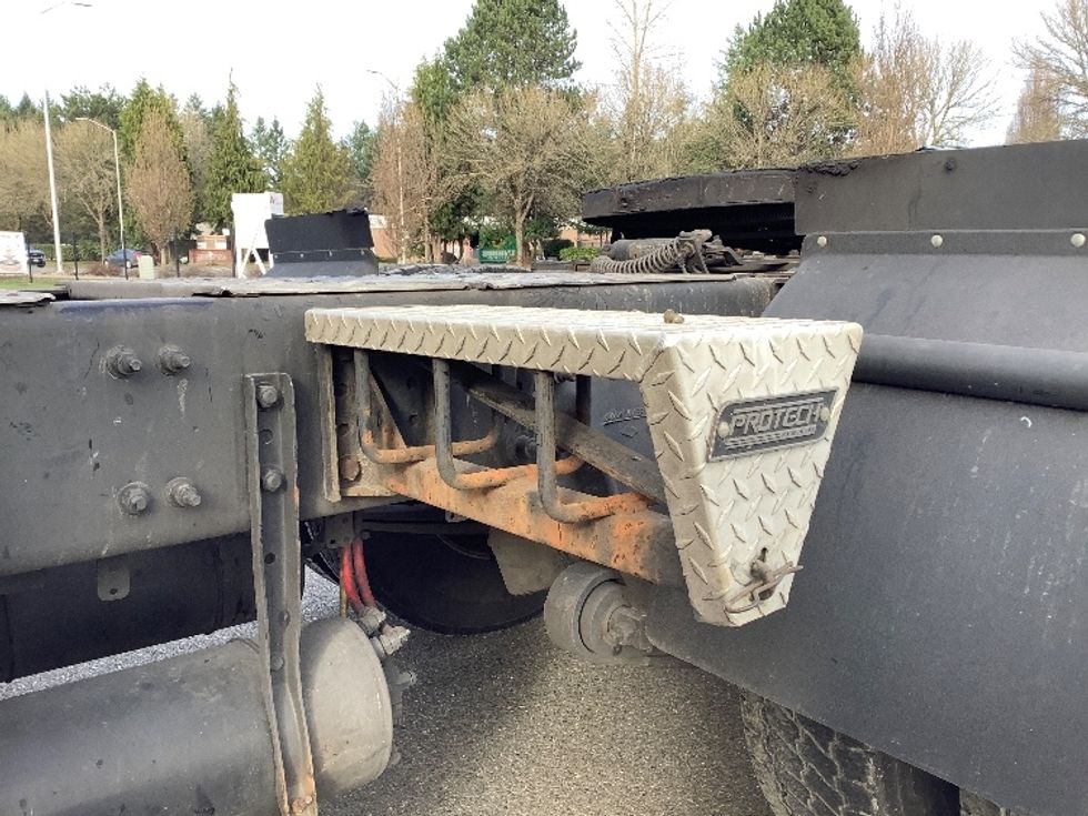 Day Cab Tractor-Heavy Duty Tractors-Freightliner-2020-T12664ST-Lacey-WA-471,650\n\t\tmiles-$ 47,000 - Image 18