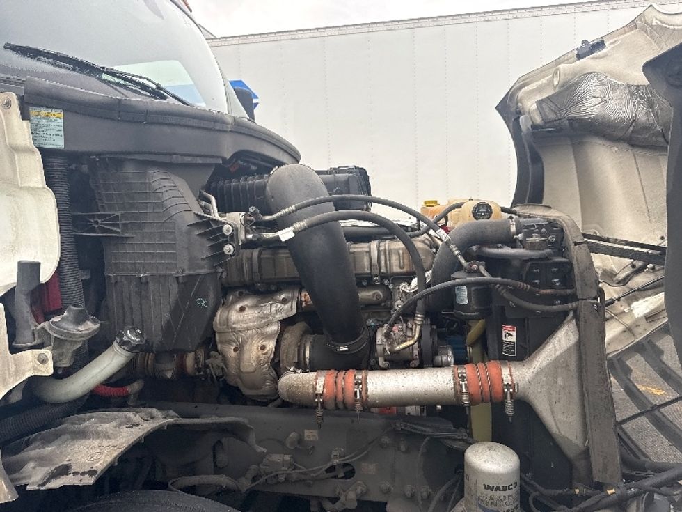 Day Cab Tractor-Heavy Duty Tractors-Freightliner-2020-T12664ST-Lacey-WA-616,632\n\t\tmiles-$ 35,000 - Image 13