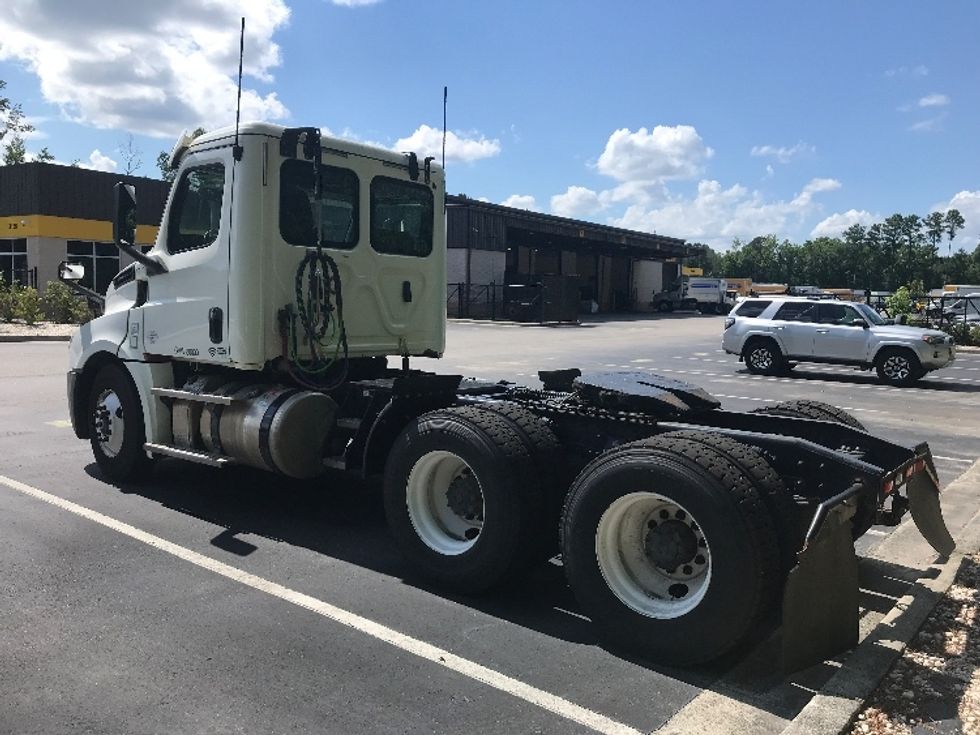 Day Cab Tractor-Heavy Duty Tractors-Freightliner-2020-T12664ST-Ladson-SC-165,779\n\t\tmiles-$ 65,000 - Image 5