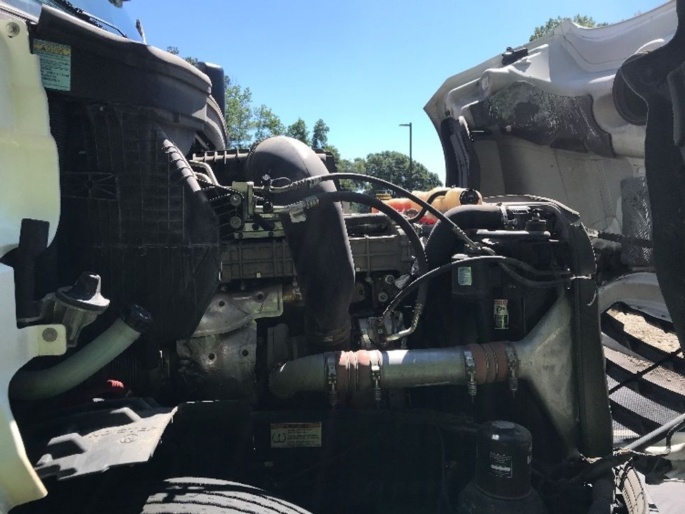 Day Cab Tractor-Heavy Duty Tractors-Freightliner-2020-T12664ST-Ladson-SC-205,945\n\t\tmiles-$ 59,750 - Image 14