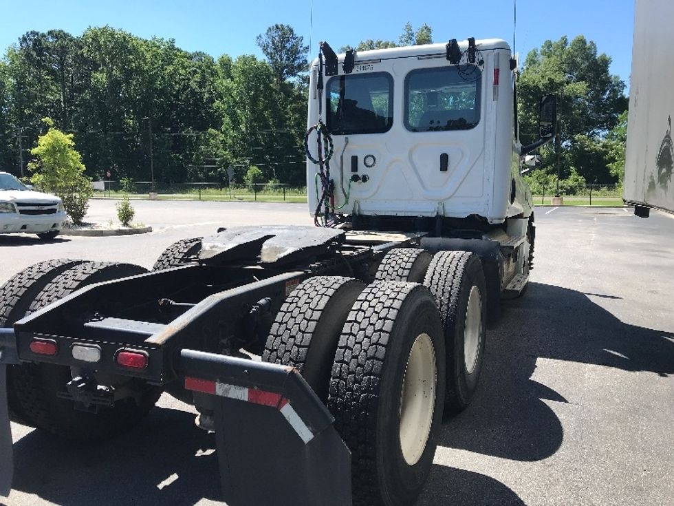 Day Cab Tractor-Heavy Duty Tractors-Freightliner-2020-T12664ST-Ladson-SC-205,945\n\t\tmiles-$ 59,750 - Image 7
