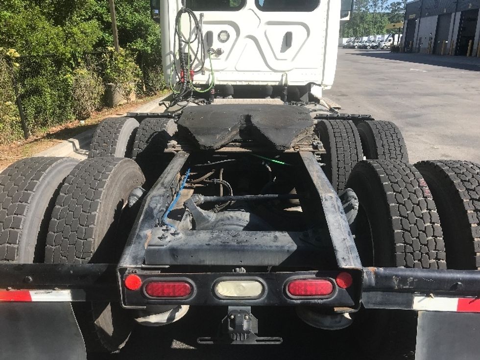 Day Cab Tractor-Heavy Duty Tractors-Freightliner-2020-T12664ST-Ladson-SC-209,666\n\t\tmiles-$ 63,250 - Image 6