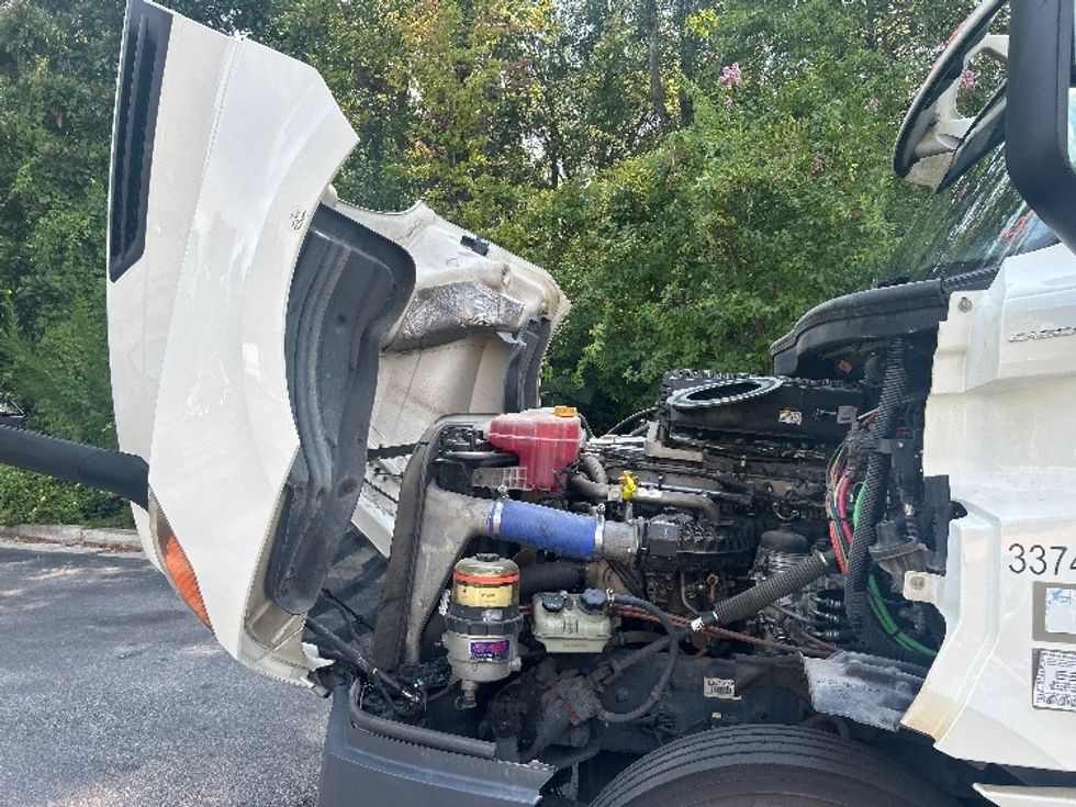 Day Cab Tractor-Heavy Duty Tractors-Freightliner-2020-T12664ST-Ladson-SC-270,733\n\t\tmiles-$ 53,000 - Image 16