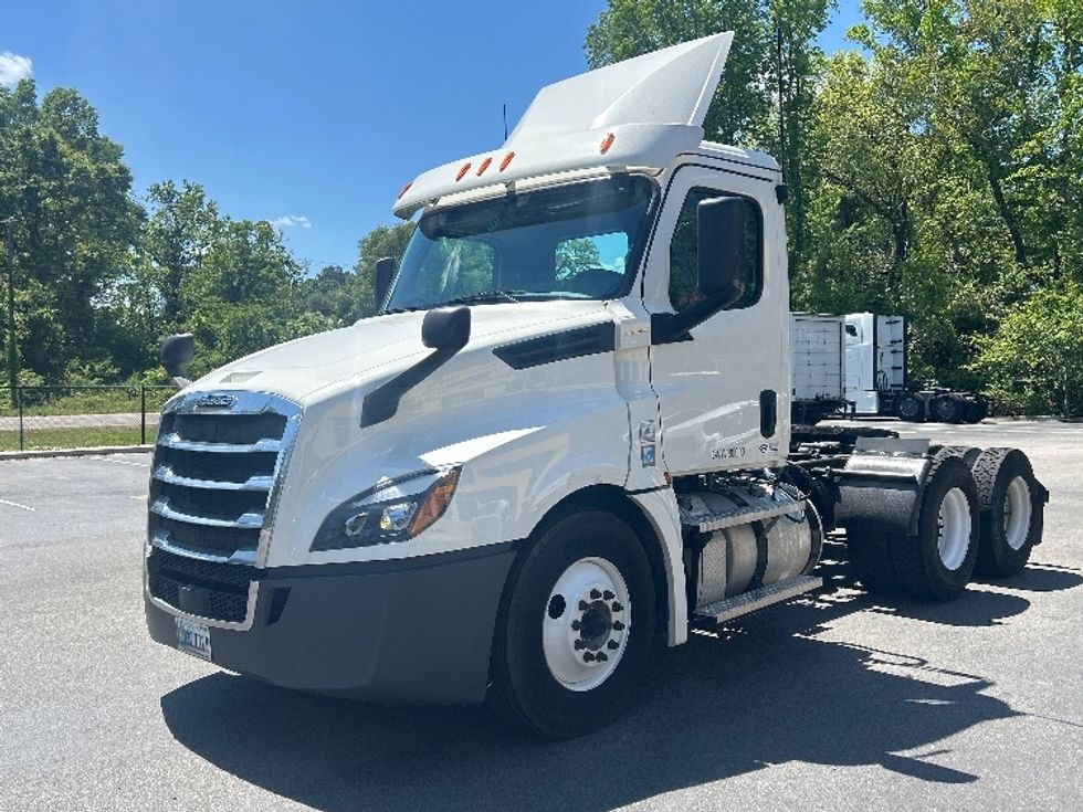 Day Cab Tractor-Heavy Duty Tractors-Freightliner-2020-T12664ST-Ladson-SC-290,551\n\t\tmiles-$ 53,250 - Image 3
