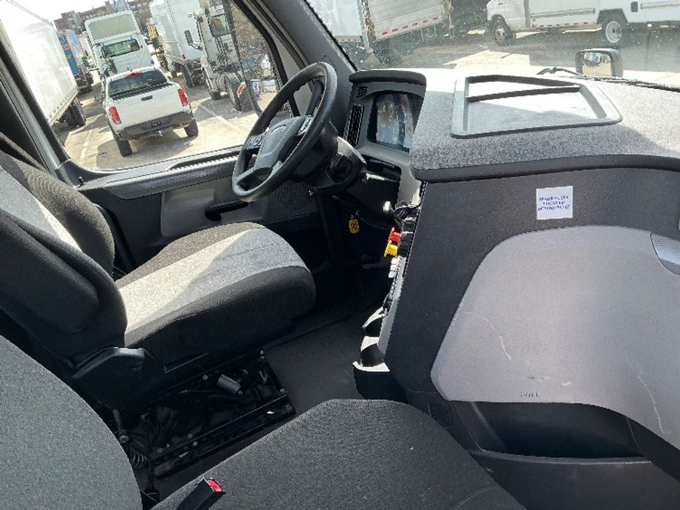 Day Cab Tractor-Heavy Duty Tractors-Freightliner-2020-T12664ST-Lafayette-LA-245,940\n\t\tmiles-$ 56,750 - Image 14