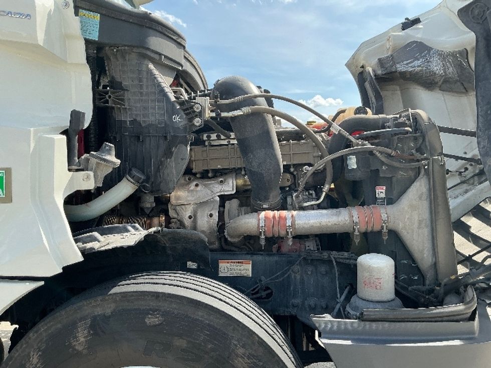 Day Cab Tractor-Heavy Duty Tractors-Freightliner-2020-T12664ST-Lafayette-LA-245,940\n\t\tmiles-$ 56,750 - Image 15